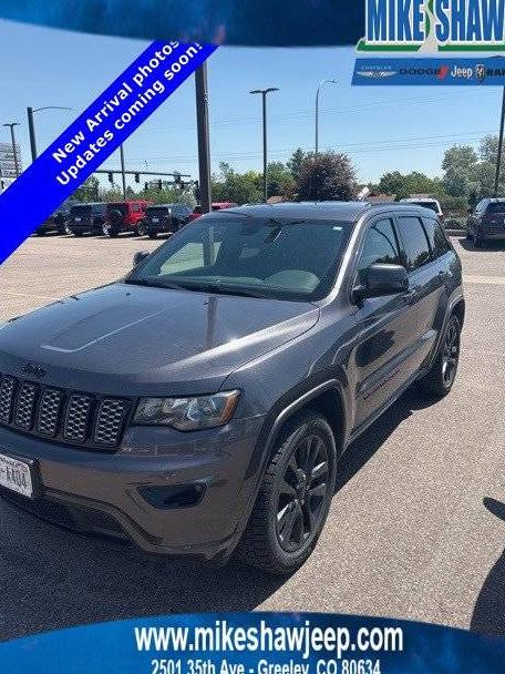 JEEP GRAND CHEROKEE 2018 1C4RJFAG5JC375448 image